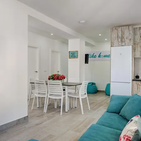 빌라 Isabel By Seric, 15' Walking To The 토레몰리노스