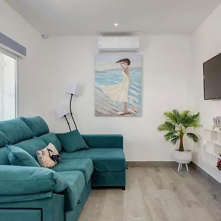 Isabel By Seric, 15' Walking To The 빌라 *