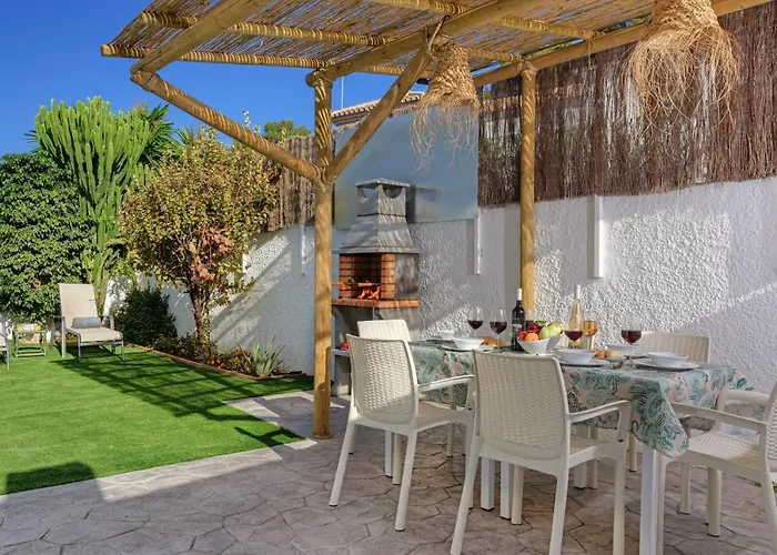 Isabel By Seric, 15' Walking To The Villa *