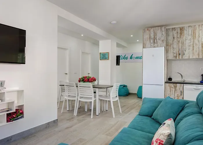 Villa Isabel By Seric, 15' Walking To The Torremolinos