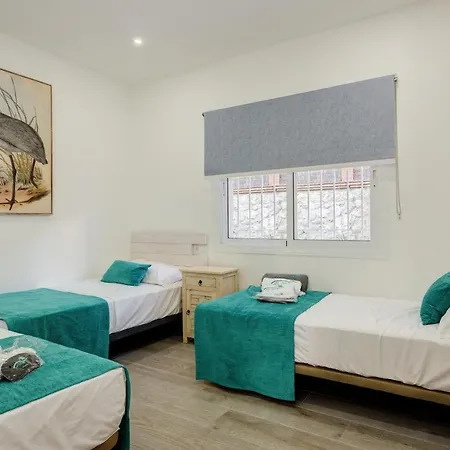 Isabel By Seric, 15' Walking To The *